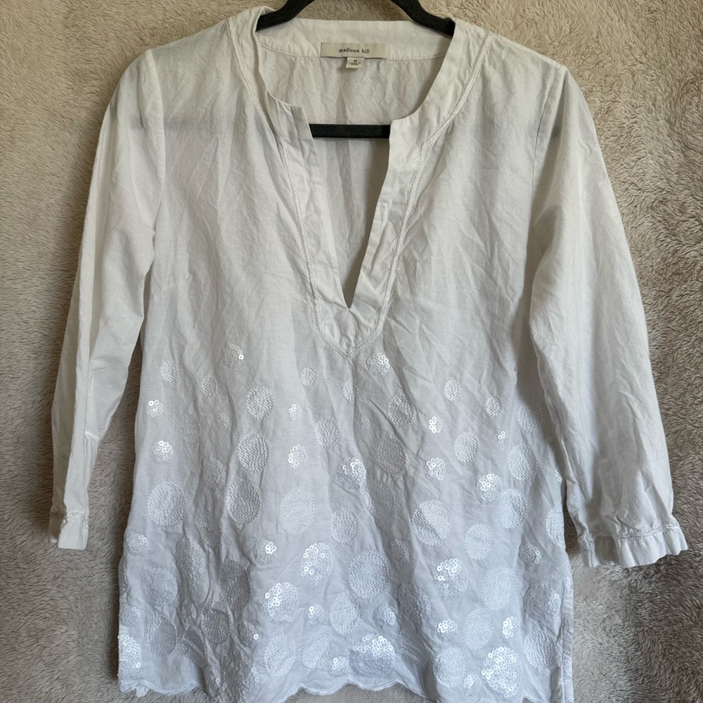 Madison Hill White Tunic with Sequin Details EUC Size M